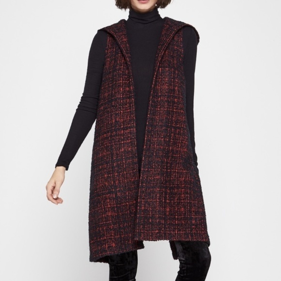 BCBGeneration Jackets & Blazers - BCBGeneration Tweed Knit Split Back Hoodie Vest